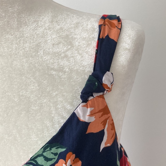 Old Navy Floral Top - Picture 4 of 7